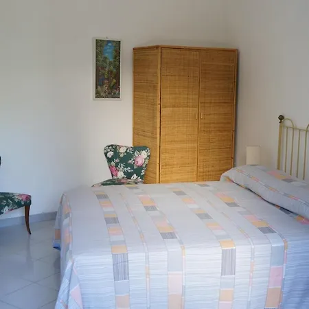 Fm * Forio (Isola d'Ischia)